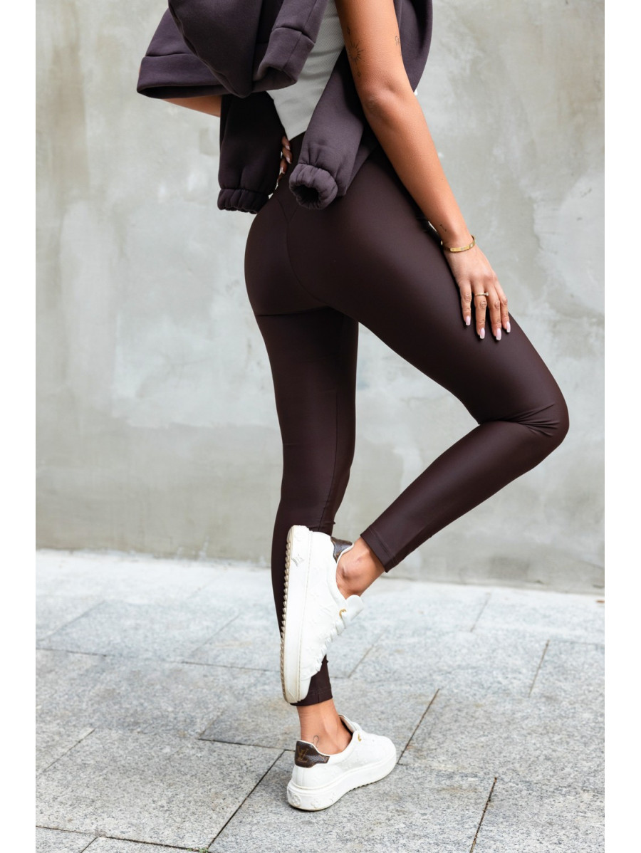 Czekoladowe elastyczne legginsy push-up wish