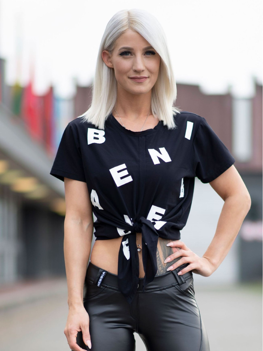 Wiązana koszulka Letters N680 CZARNA NEBBIA