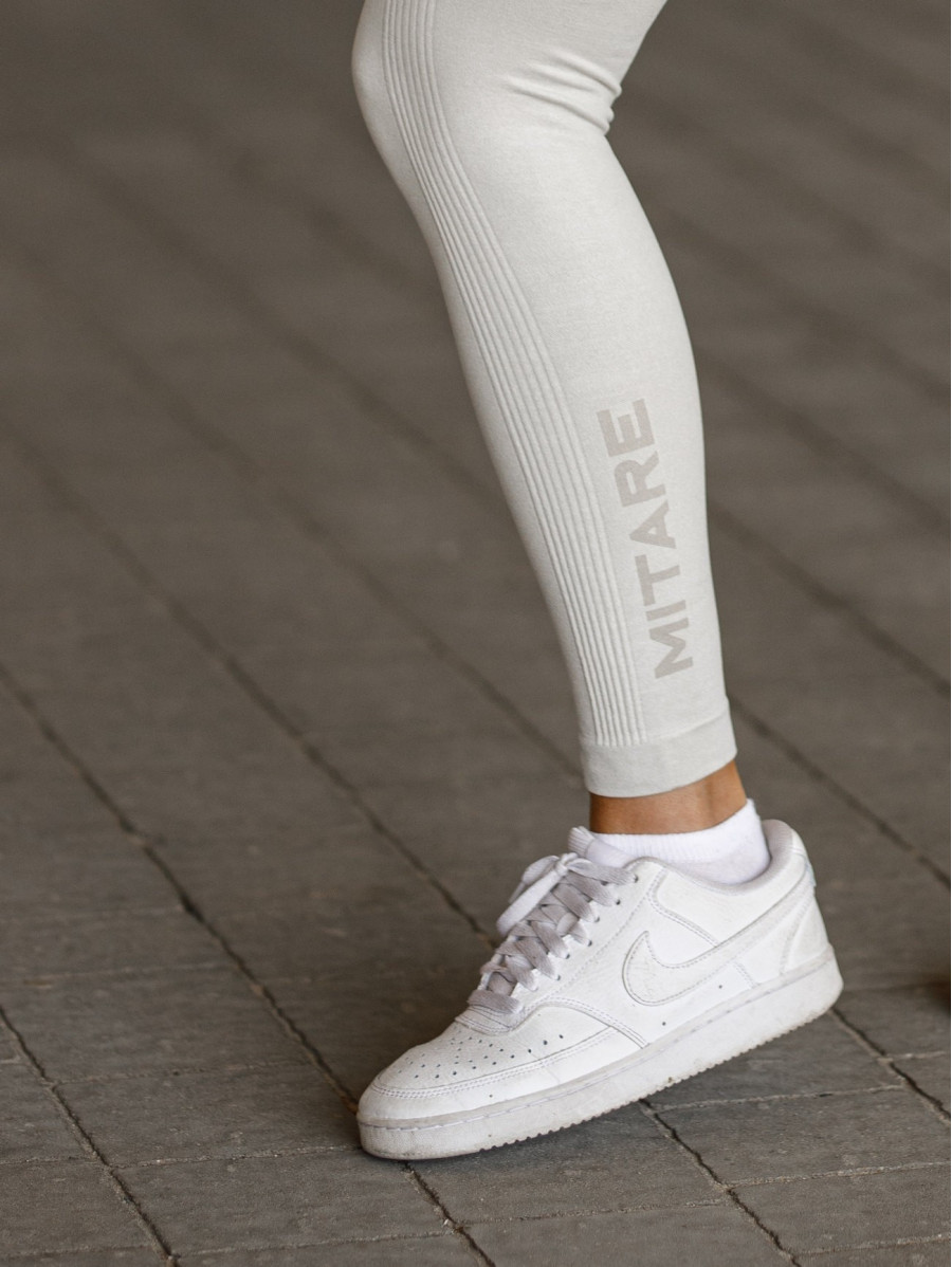 Leggings sin costuras PUSH UP MAX K001 latté MITARE
